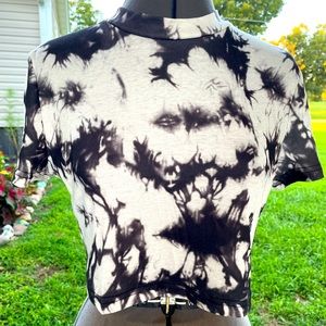 SHEIN Women’s Crop Top